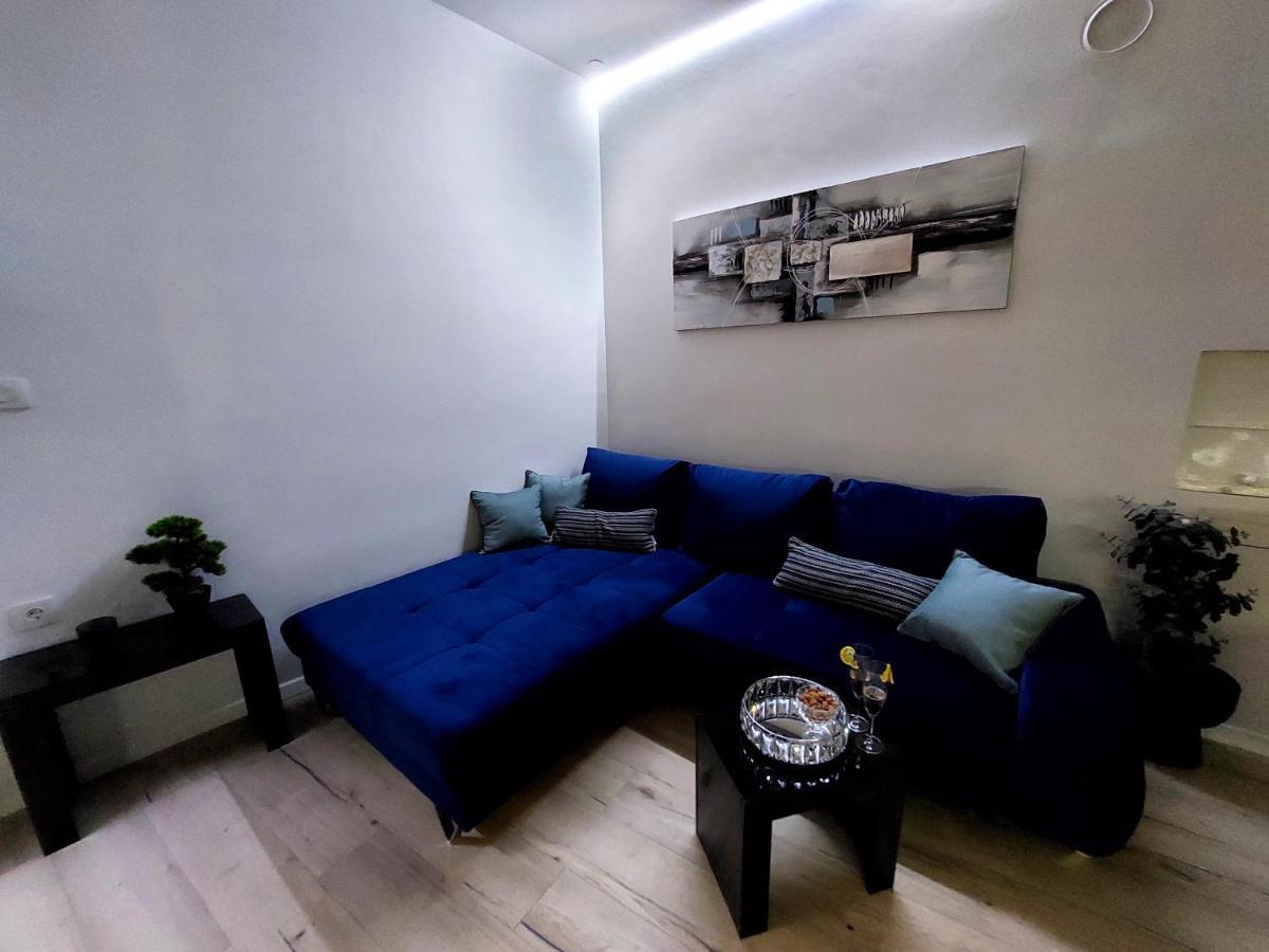 V Apartment 시베니크 외부 사진